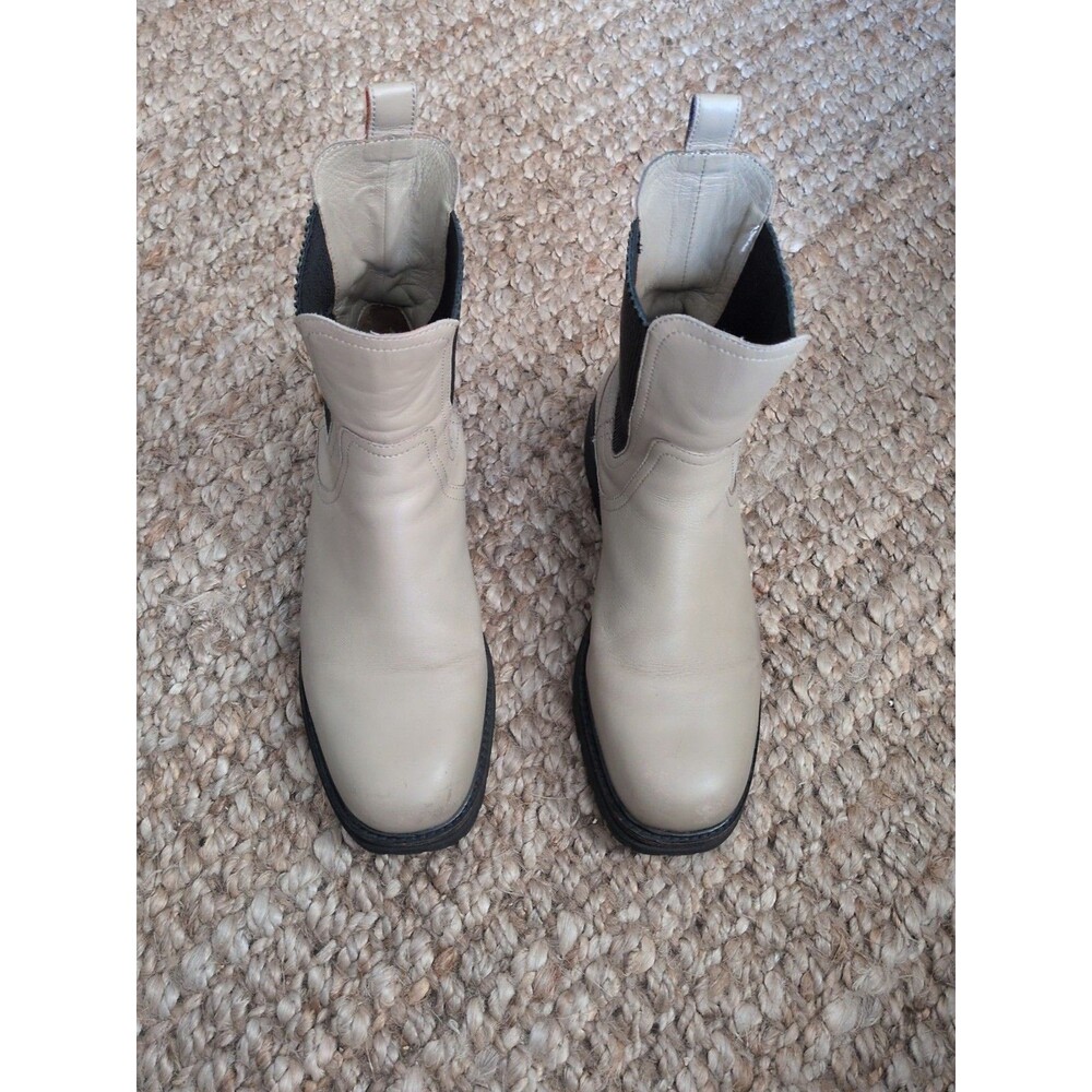 Boden Stretch Side Chelsea Ankle Boots 8/39  Leather Irish Cream
